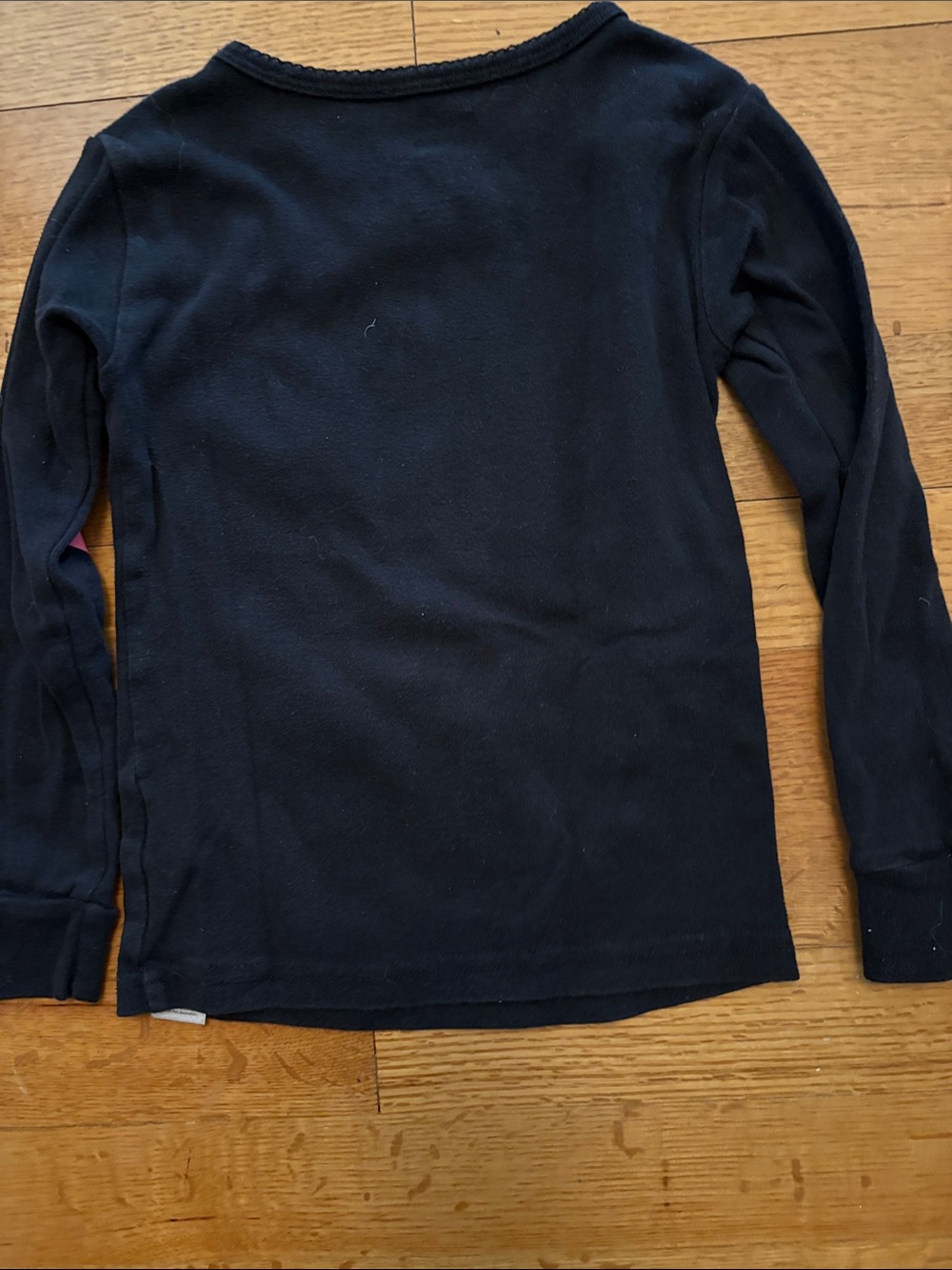 Girls 4T Halloween bundle: PJs, sweatshirt, shirt - Picture 6 of 16